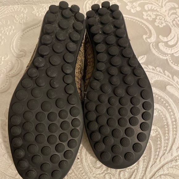 Gold weaved pattern - Picture 5 of 7